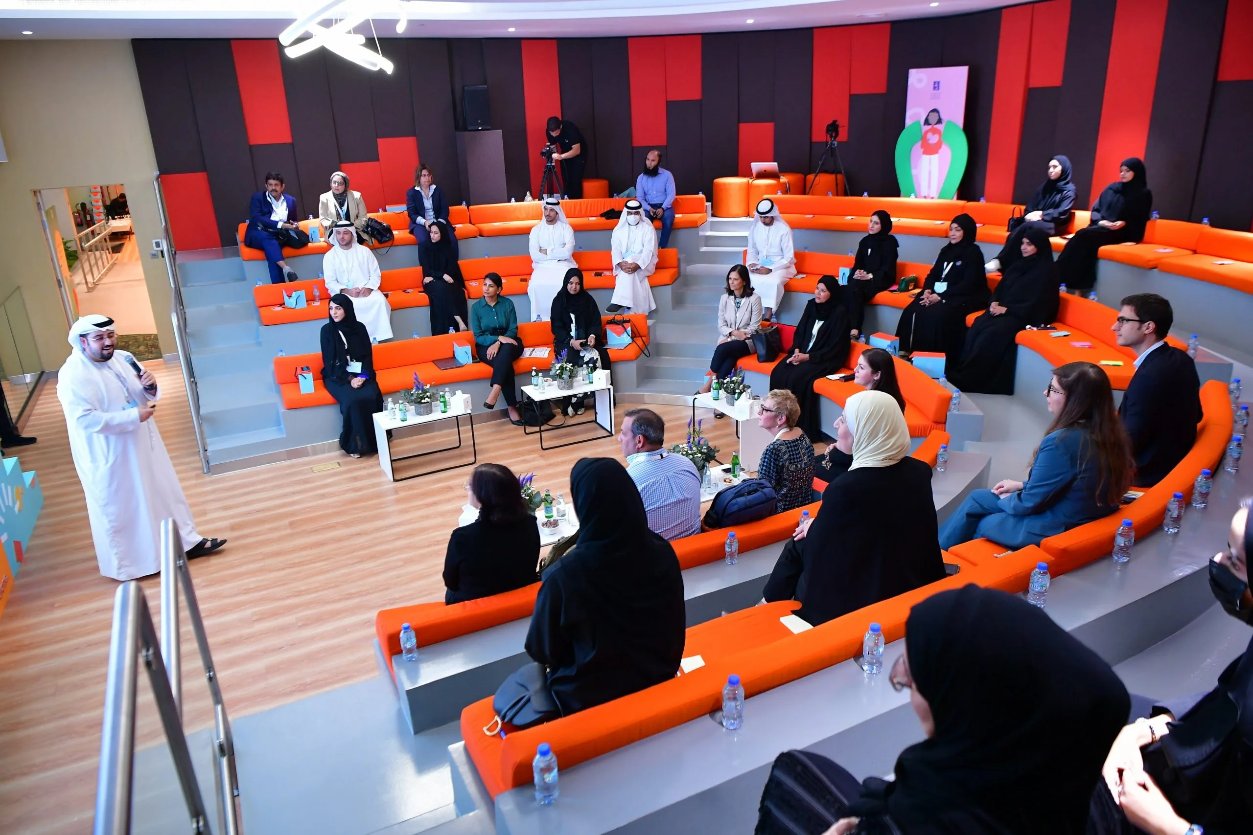 1237216905073312724-scaled